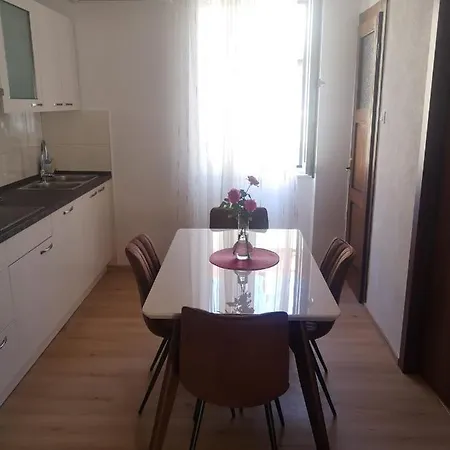Appartement Tranquil Urban Escape Split