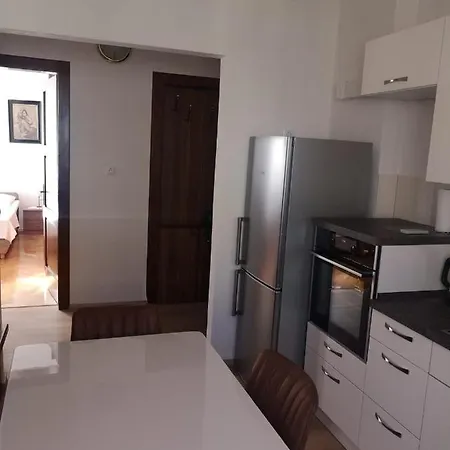 Tranquil Urban Escape Appartement
