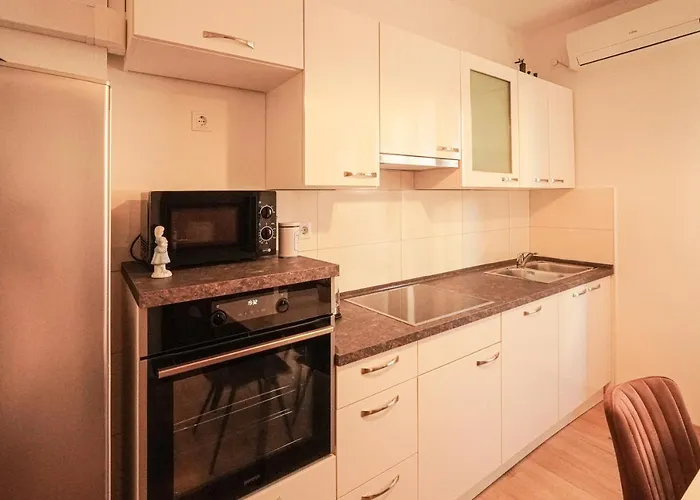 Tranquil Urban Escape