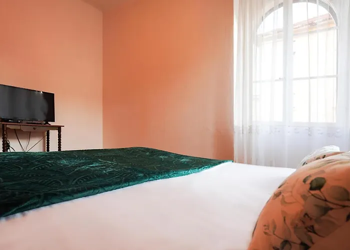 Tranquil Urban Escape