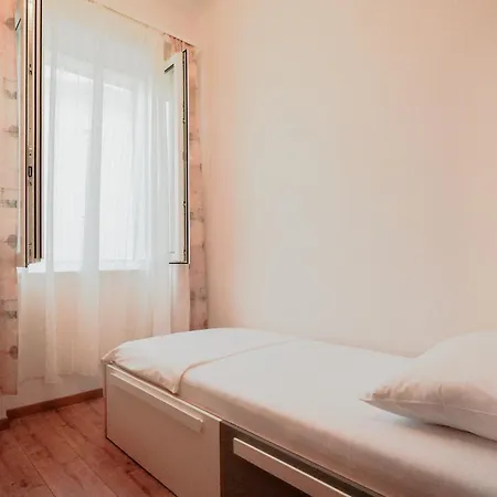 Tranquil Urban Escape Apartamento Split